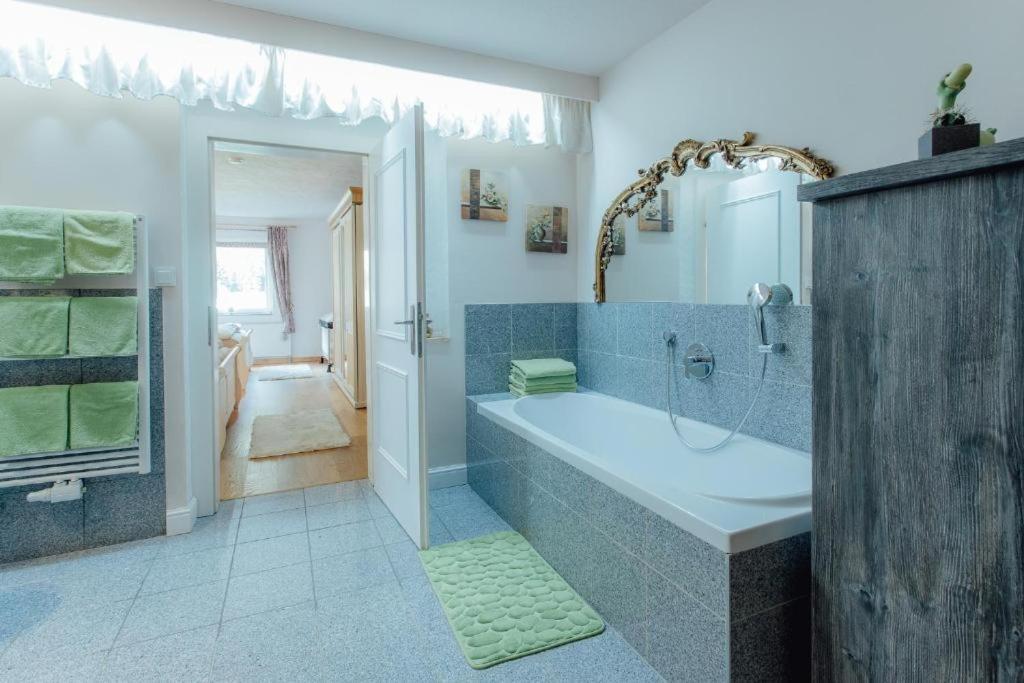 ליוטאש Appartement Monty By Monicare מראה חיצוני תמונה